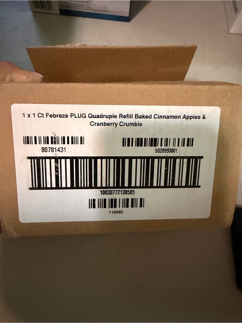 2 boxes of Febreeze Plug-In Refill Caps - cinnamon apples and cranberry - Picture 3 of 4
